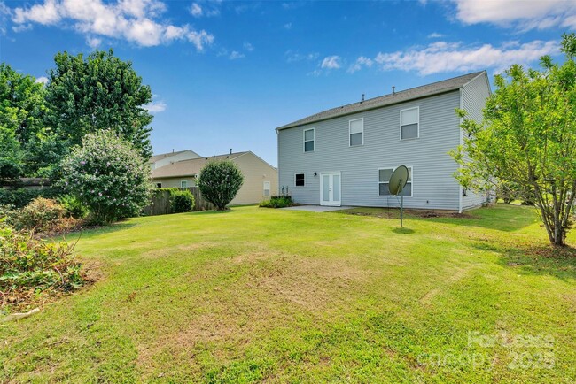 Building Photo - 1828 Rustic Barn Dr