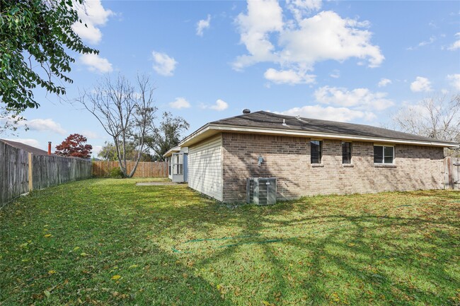 Building Photo - 2846 Mayflower Landing Ct