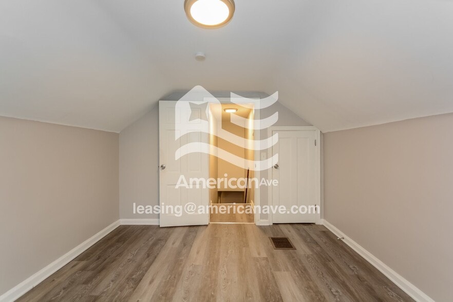 Building Photo - 3908 Grand Ave