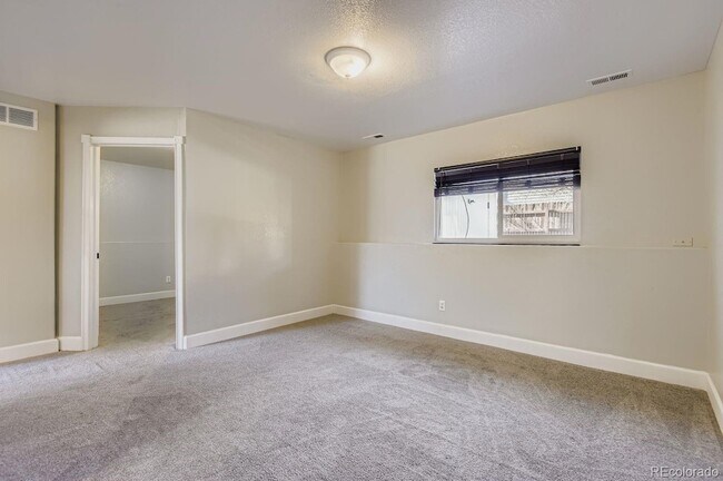 Building Photo - 4925 Freeport Wy