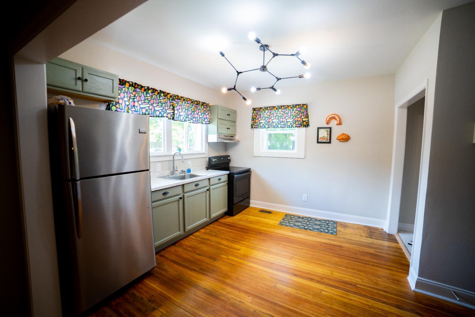 Building Photo - 801 E Marion St