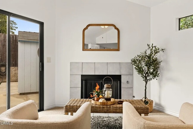 Building Photo - 2226 Sanderling St