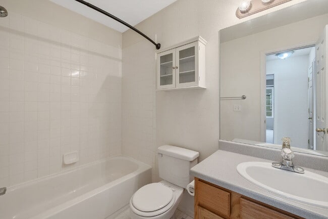 Building Photo - Charming 2-Story Home with Fireplace, Gara...
