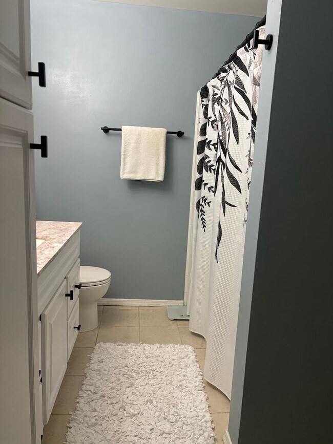 Building Photo - Fully Furnished 2 Bed / 1 Bath Condo Near Downtown La Mesa