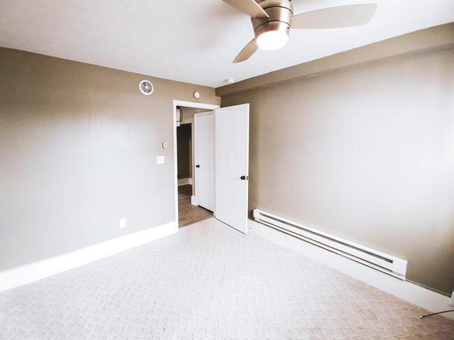 Building Photo - 3512 Dodge St