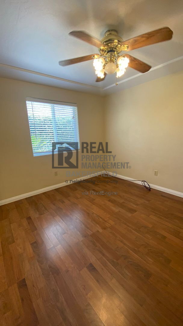 Building Photo - 10916 Stony Point Dr