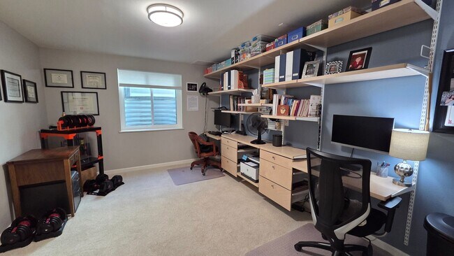 Building Photo - Beautiful 4 Bedroom 3.5 Bath Home - Longmont!