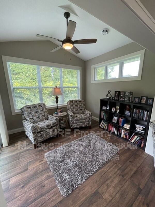 Building Photo - 631 Liberty Wy