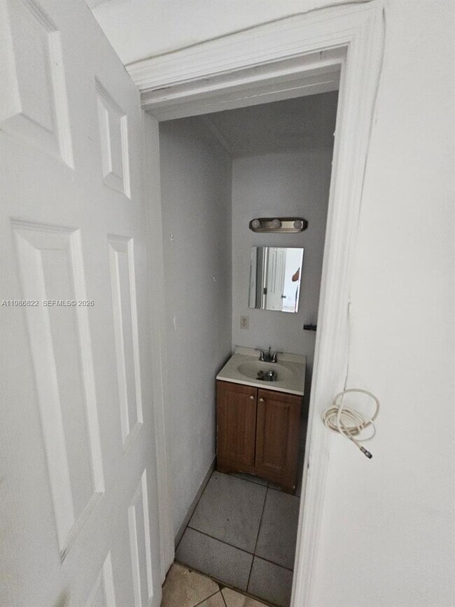 Building Photo - 35 Virginia Rd