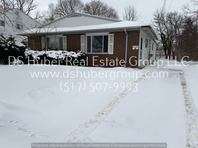 Building Photo - Marsh 133-135 Building