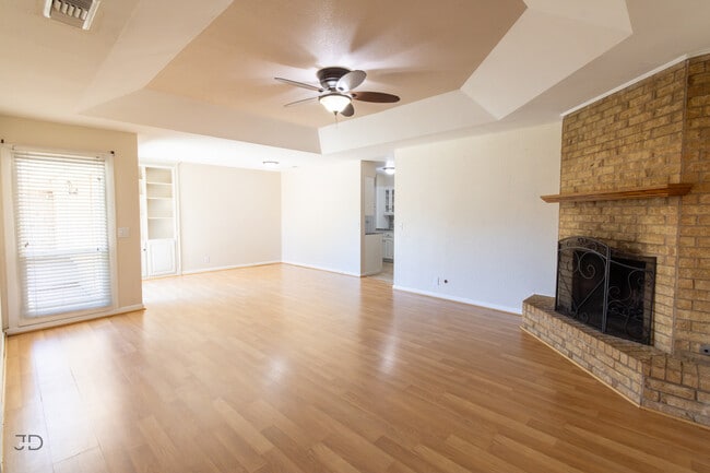 Building Photo - 4807 Del Rio Trail