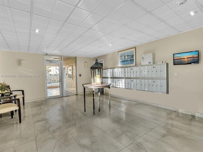 Building Photo - 3601 NE 170th St