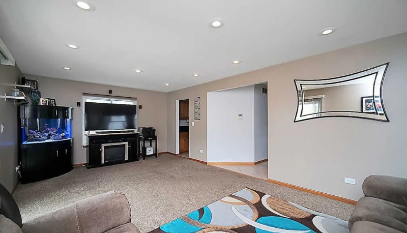 Building Photo - 4006 Brenton Dr