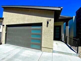Building Photo - Close to Micron! Luxury Town Home With Two...