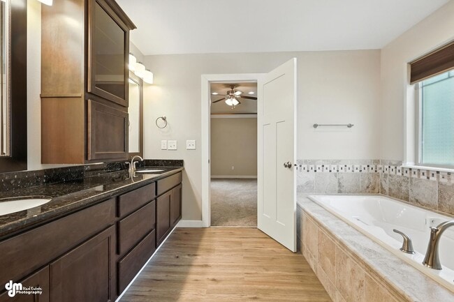Building Photo - 4 Bedroom | 2.5 Bathroom | Garage - Conven...