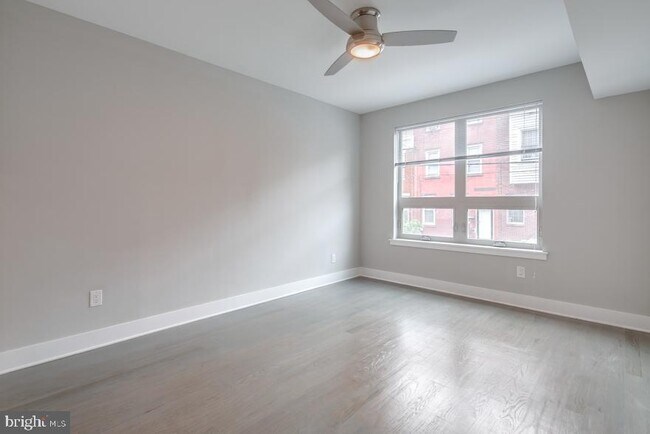Building Photo - 1607 Catharine St
