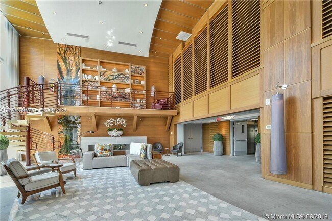 Building Photo - 6700 Indian Creek Dr