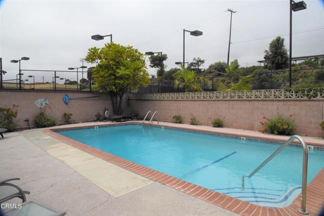 Building Photo - 1523 Vista Del Mar Dr