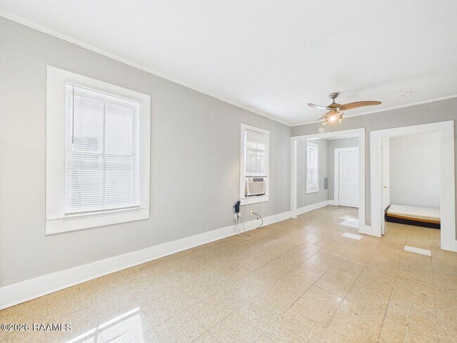 Building Photo - 419 Cleveland St