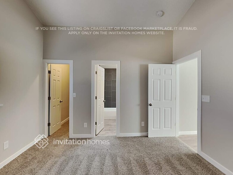 Building Photo - 6925 Weeping Willow Dr