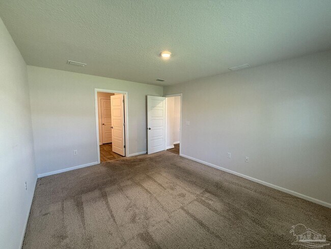 Building Photo - 2308 Kirkwood Dr