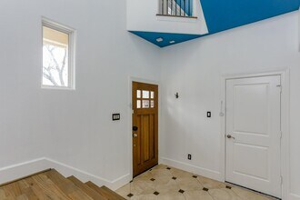 Building Photo - 306 Enid St