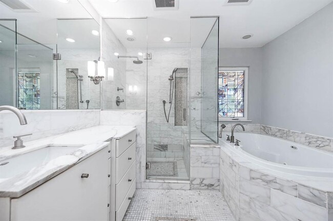 Building Photo - 6825 Bellgreen Dr