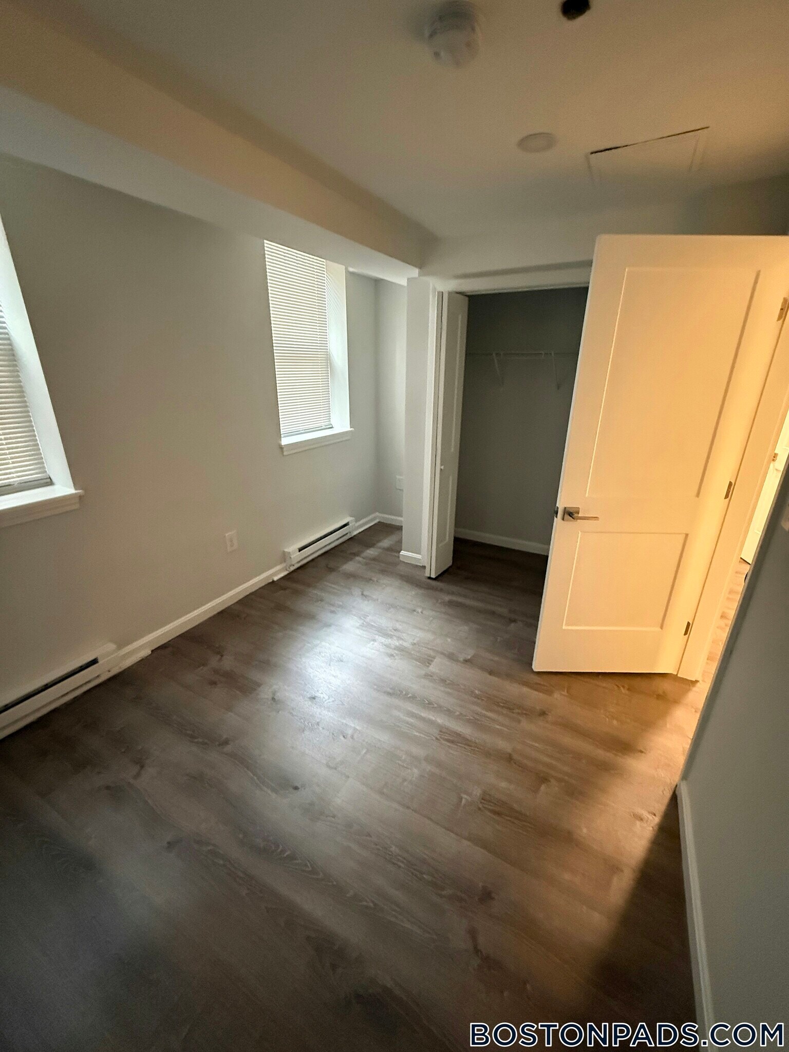 Building Photo - 108 Jersey St