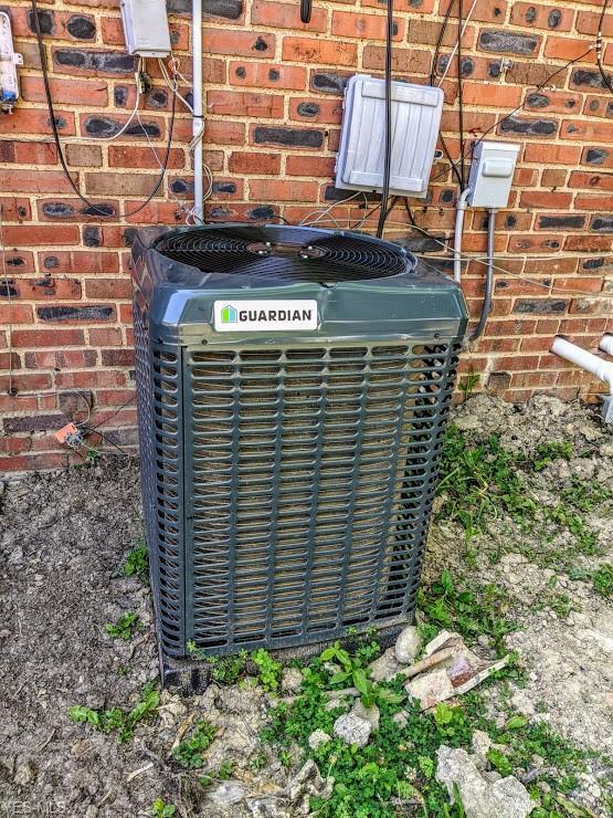 Building Photo - 3553 Ingleside Rd