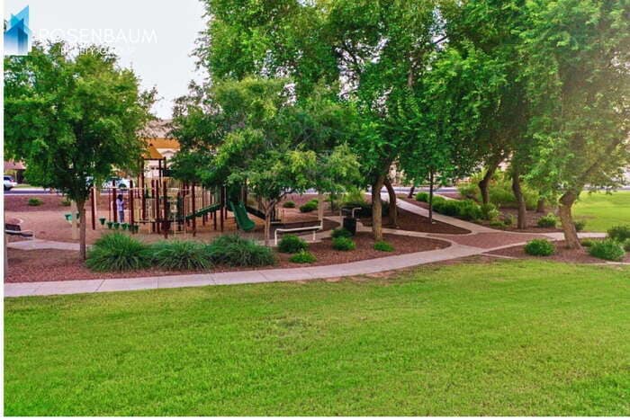 Building Photo - 14951 N 145th Ave