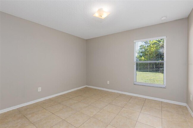 Building Photo - 4037 Longworth Loop