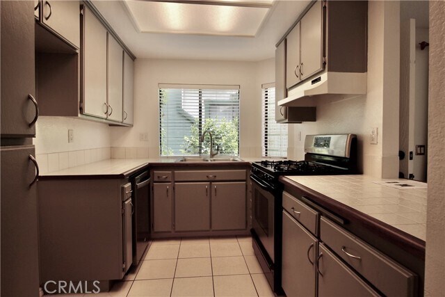 Primary Photo - 13530 Francisquito Ave