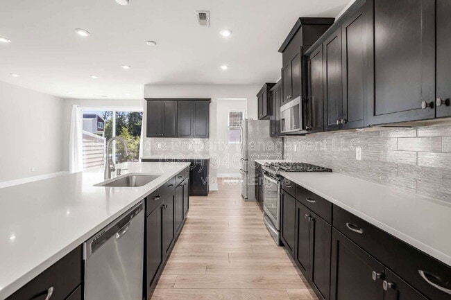 Building Photo - 2837 Ensemble Ct