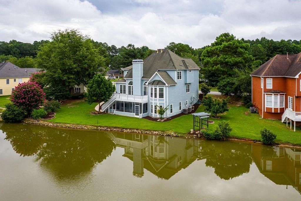 Building Photo - 225 Heritage Lake Dr