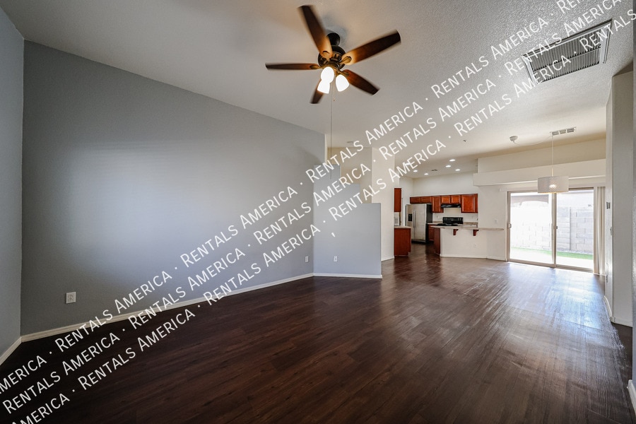 Building Photo - 8075 W Mary Jane Ln