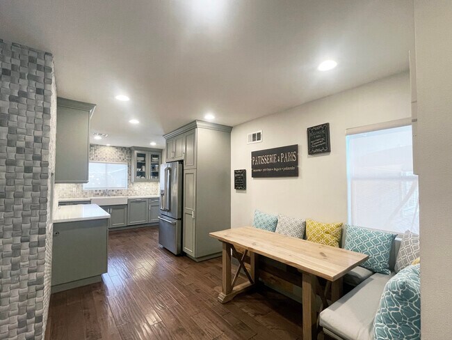 Building Photo - 14717 Terryknoll Dr