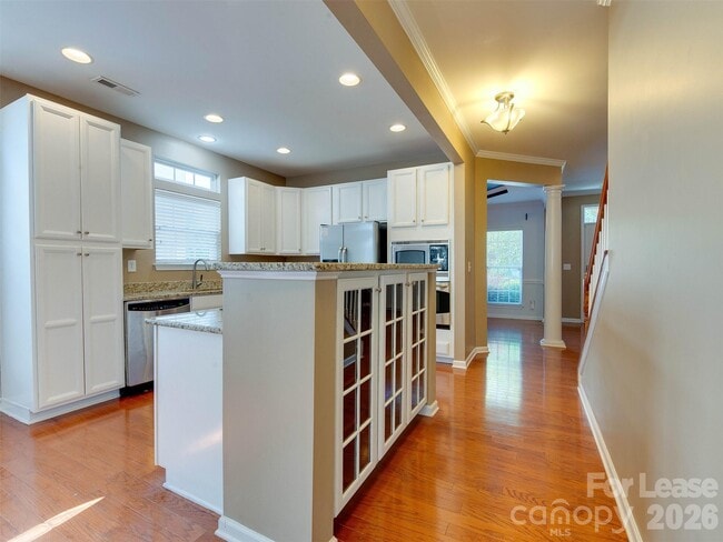 Building Photo - 8164 Bridgegate Dr