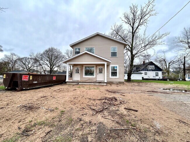 Building Photo - 313 Orchard Ave