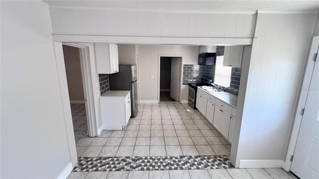 Building Photo - 1316 Donna Ave