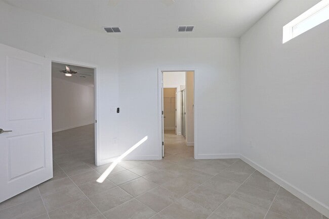 Building Photo - AVAILABLE NOW IN IBIS LANDING