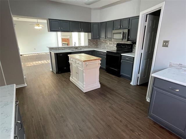 Building Photo - 728 Fawn Valley Dr