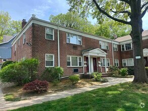 Building Photo - 192 Hillside Ave