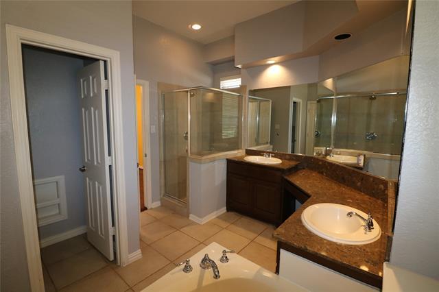 Building Photo - 2728 Breezy Point Ln