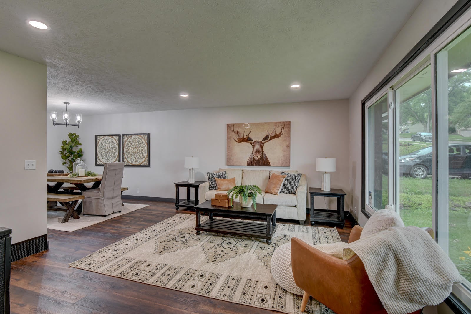 Upper Living Room - 11680 Meredith Ave