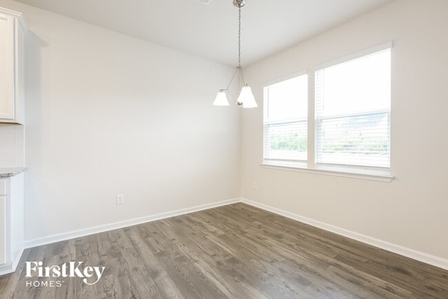 Building Photo - 717 Ridgemoor Trl