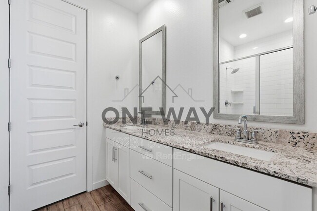 Building Photo - 2962 E Mohave Ln