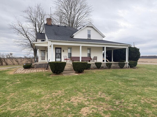 Building Photo - 4790 Lancaster Thornville Rd NE