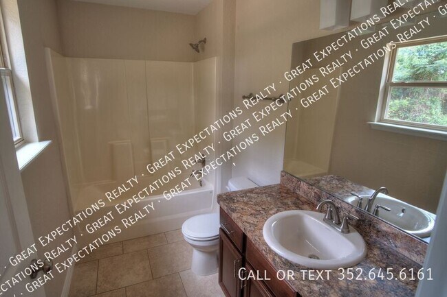 Building Photo - 7841 SW 128th Pl
