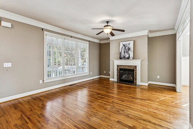 Building Photo - 1856 Perry Blvd NW