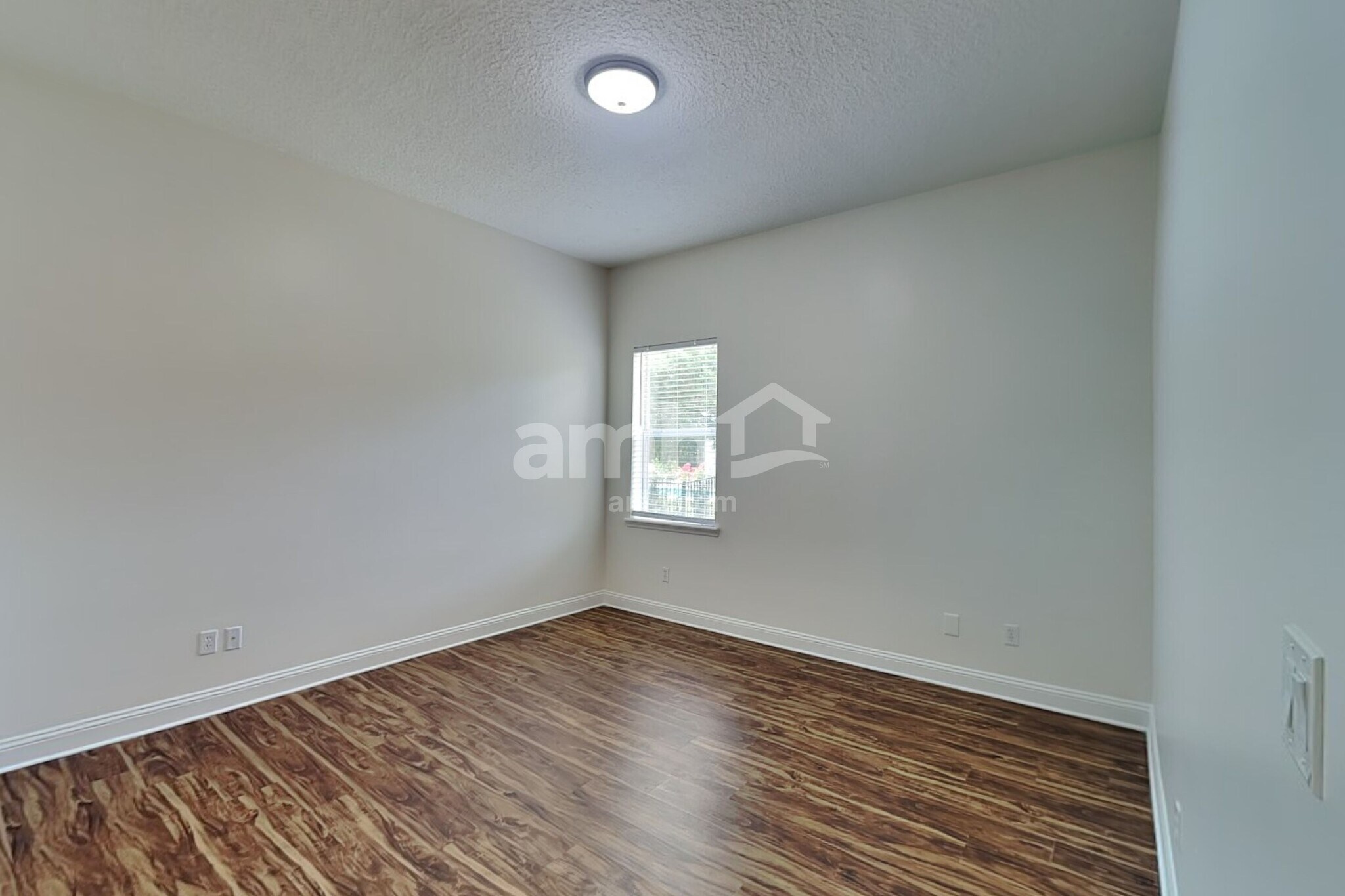 Building Photo - 604 Battersea Dr